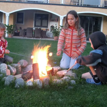 Castelli Lejlighed *